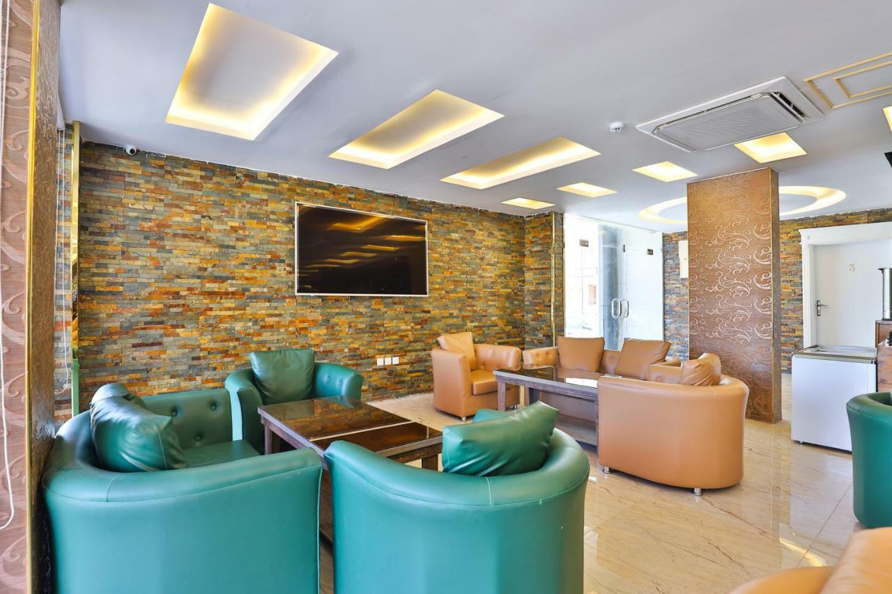 Esfrine Hotel Apartment Tabuk Exterior foto